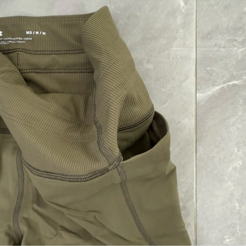 Women’s Under Armour Fitted Workout Athletic Leggings Drawstring Pockets Medium